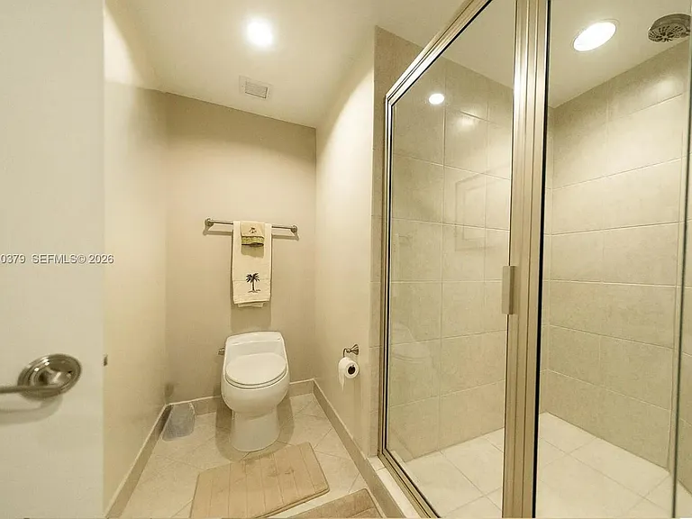 231 Riverside Dr #510 — Photo 16