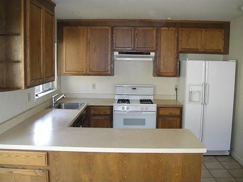 4th image of 1124 Glacier Ave