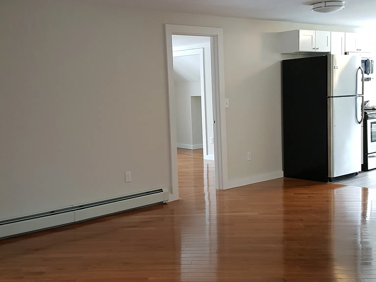 1 bed, 785 sqft, $1,800 — Photo 3