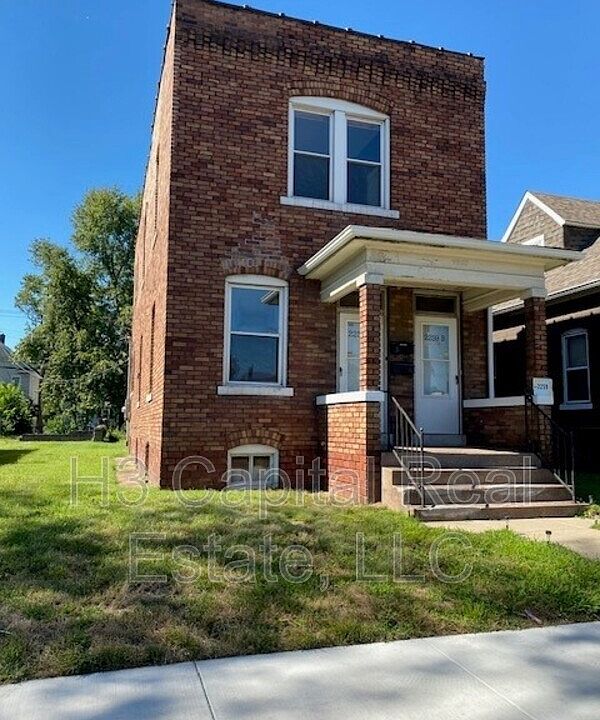 1st image of 2259 Grand Ave #A