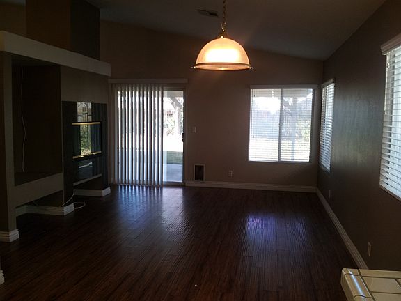 5th image of 43455 Fleetwood Dr