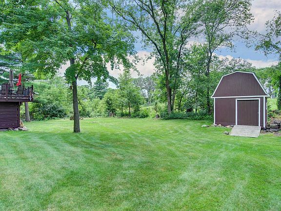 4th image of 26592 Glen Oak Dr