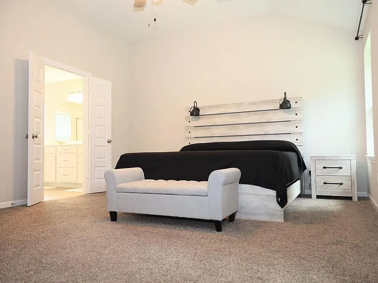 131 Feldspar Ln — Photo 6