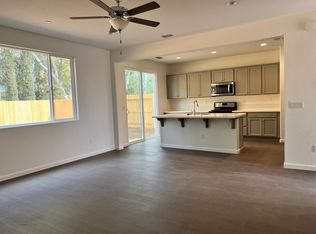 2294 N Apricot Ave, Fresno, CA