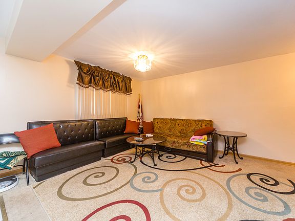 5th image of 7941 N Nordica Ave