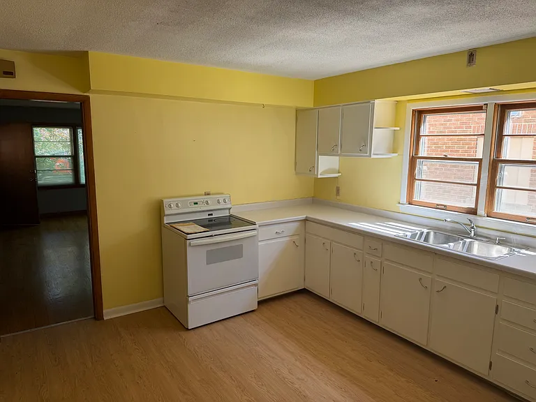 2138 E Johnson St #1 — Photo 5