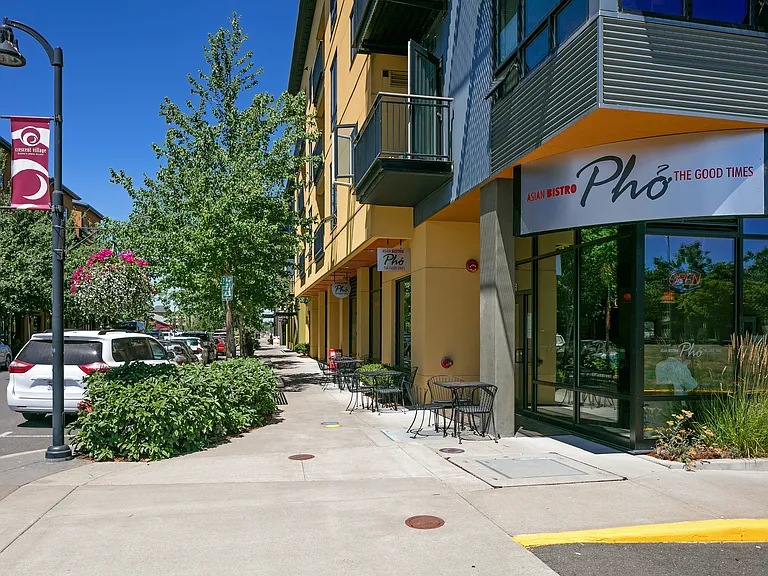 The Byron at Crescent Village — Photo 24