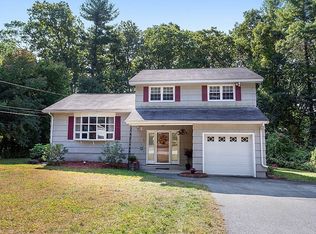 16 Longmeadow Rd, Chelmsford, MA 01824