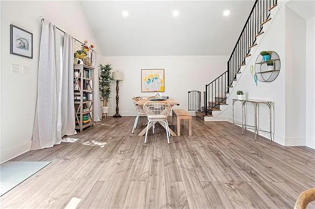 5020 Randolph St — Photo 10