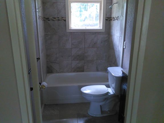 5th image of 4943 Oakdale Dr