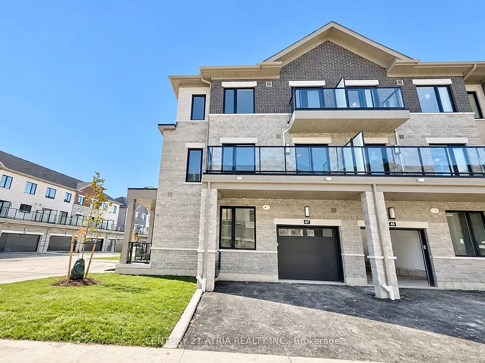 47 Grimsby Ln