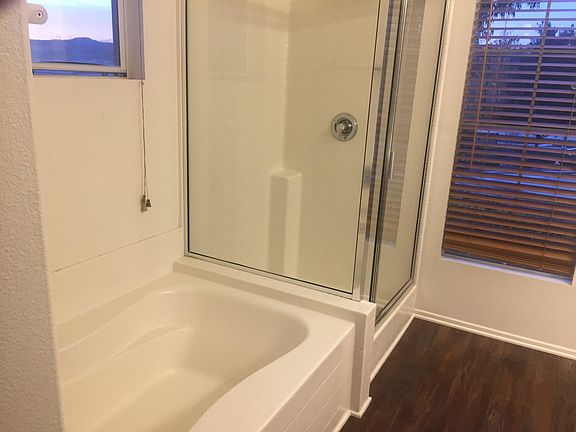 5th image of 28291 Canterbury Ct