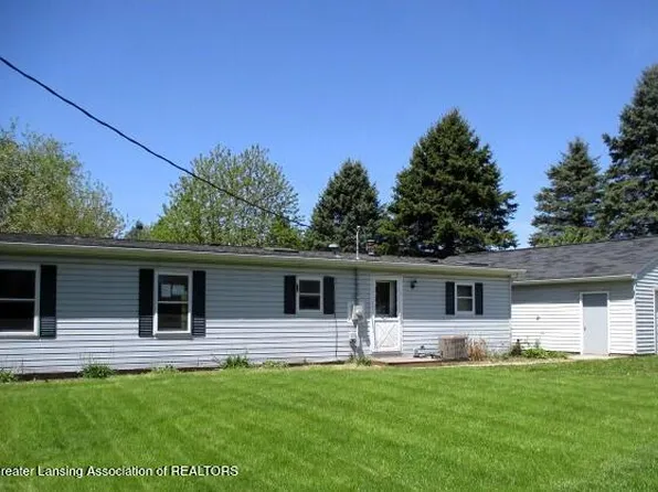 1088 Kern Rd, Fowlerville, MI 48836