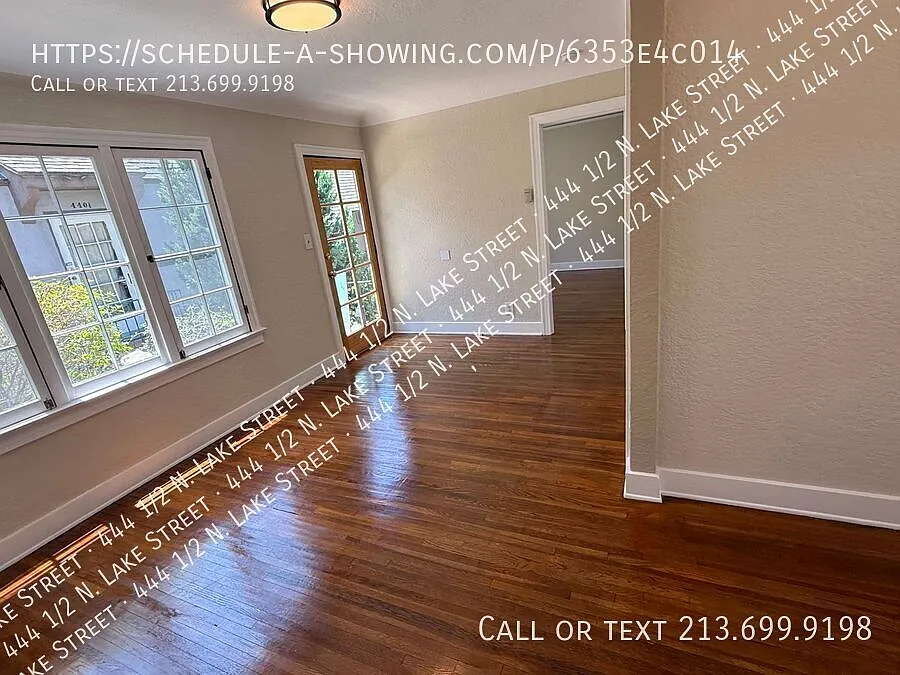 $0 Security Deposit+1 Month Free- Echo Park Bungalow Apt - 1 Bed/1 Bath - Courtyard Building — Photo 2