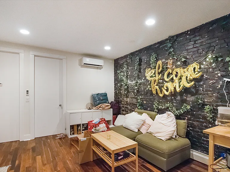 266 Linden St #2 — Photo 7