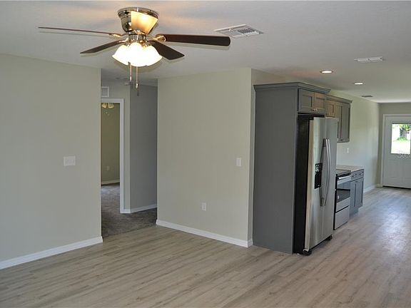 5th image of 2815 Eaton Ave