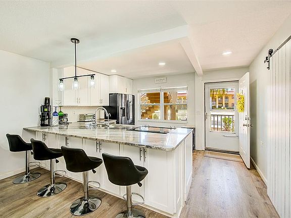 4th image of 1300 S Hercules Ave APT 1