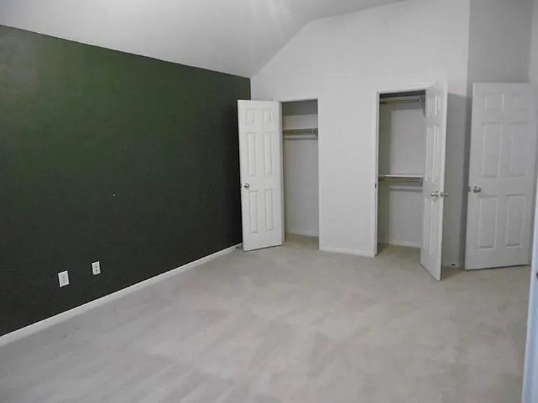 1106 Kerri Ct — Photo 6