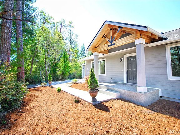 3rd image of 2214 212th Ave SW