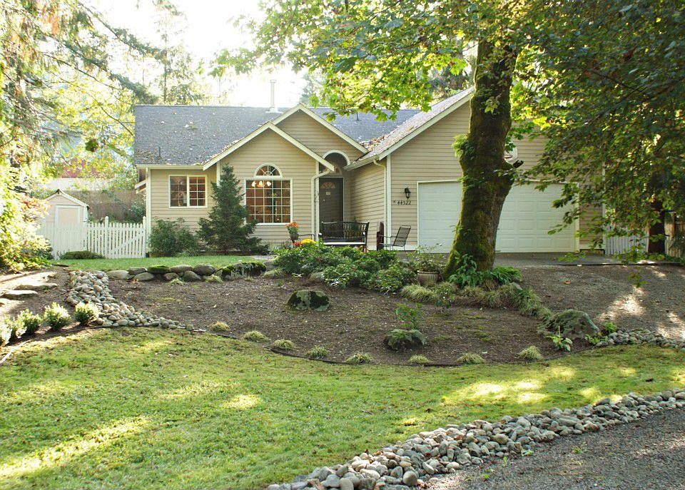 1st image of 44522 Fir Rd