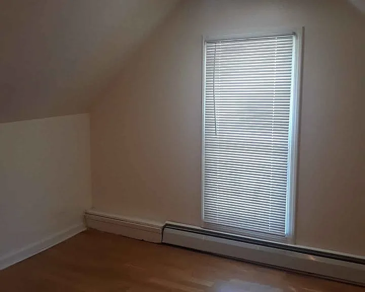 1921 Dewey Ave #1 — Photo 6