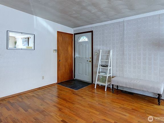 5th image of 1730 N Narrows Drive