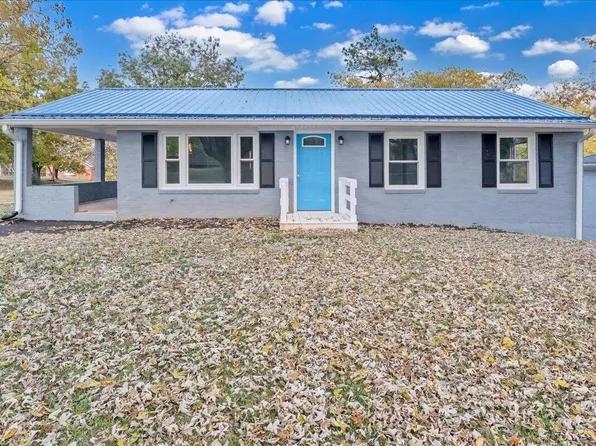 515 South St, Bedford, VA 24523