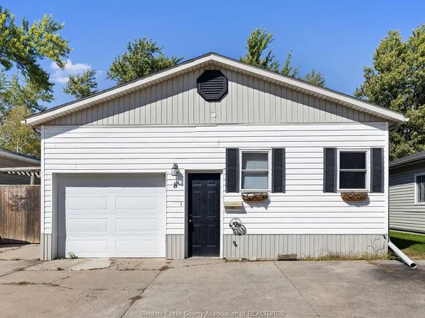 8 Spruce St, Essex, ON N0R 1J0