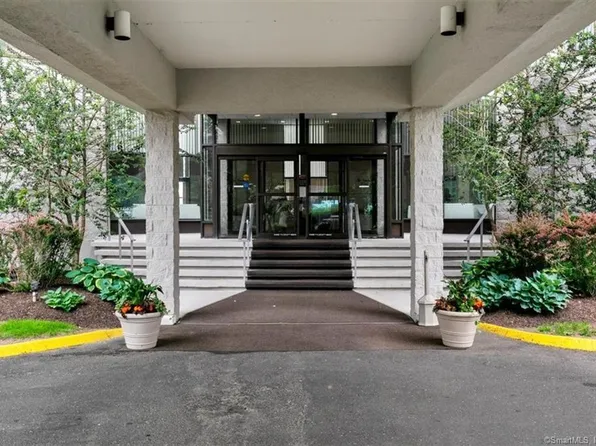3200 Park Avenue #3C2, Bridgeport, CT 06604
