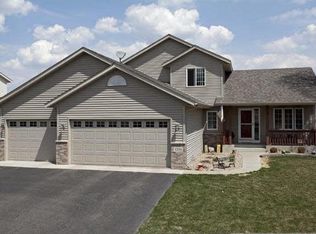 1251 Irvine Dr, Hanover, MN 55341