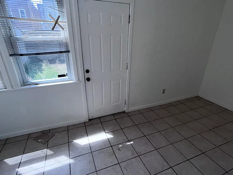 636 E 230th St #1 — Photo 13