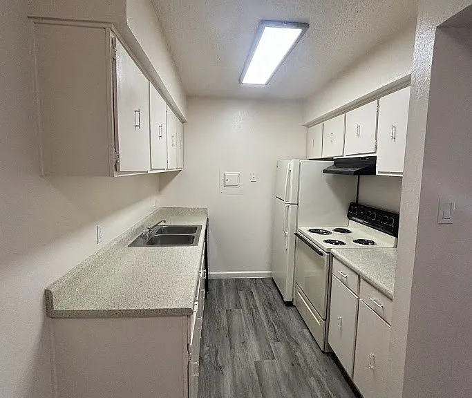 Cantera Apartments — Photo 39