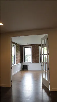 Rented by R New York | media 68