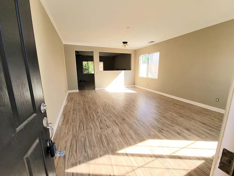 5038 Lake Circle Rd — Photo 3
