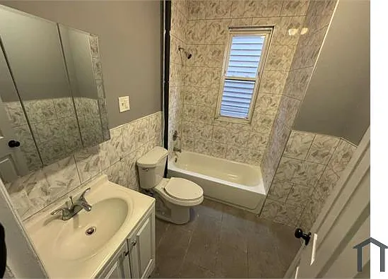 903 Hunterdon St #2 — Photo 3