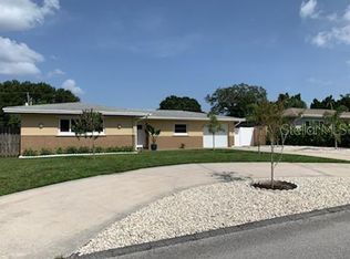 527 Eastview Rd, Largo, FL 33770