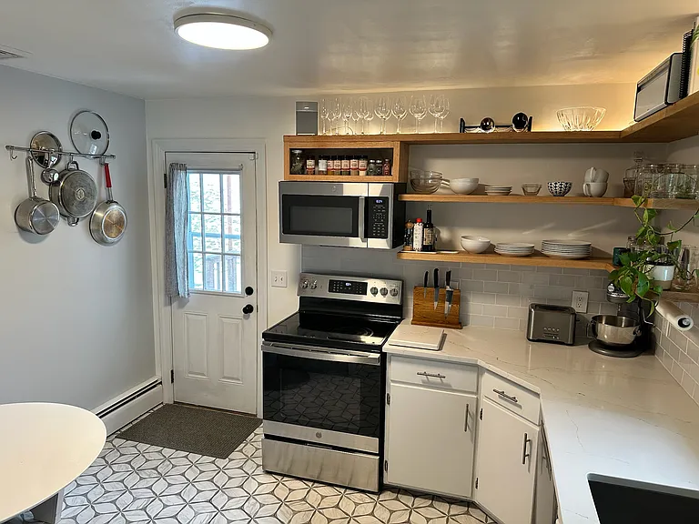 4 Maplewood Dr — Photo 15