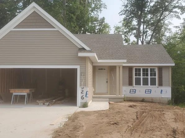 6526 Cherry Mead Ct, Caledonia, MI 49316