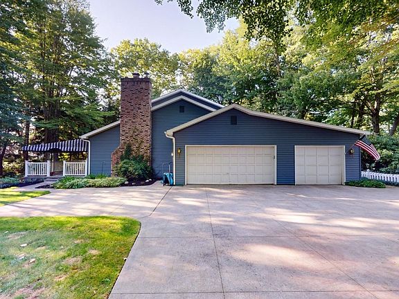 5th image of 3220 Kingston Ct