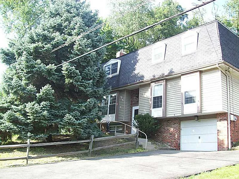 3108 Greenfield Rd photo 1