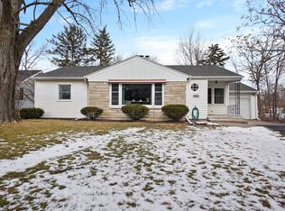 422 Orchard Dr, Crown Point, IN 46307
