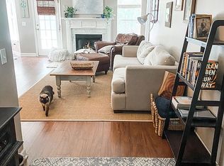 1467 Coopers Hawk Dr, Hanahan, SC 29410