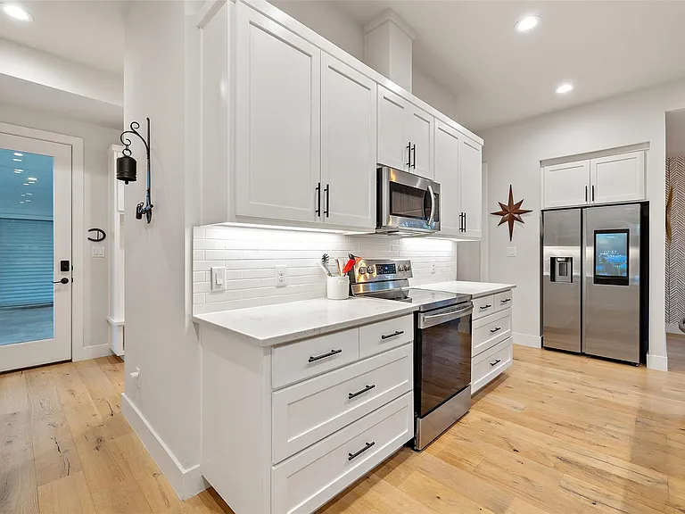 22218 Briarcliff Dr — Photo 16