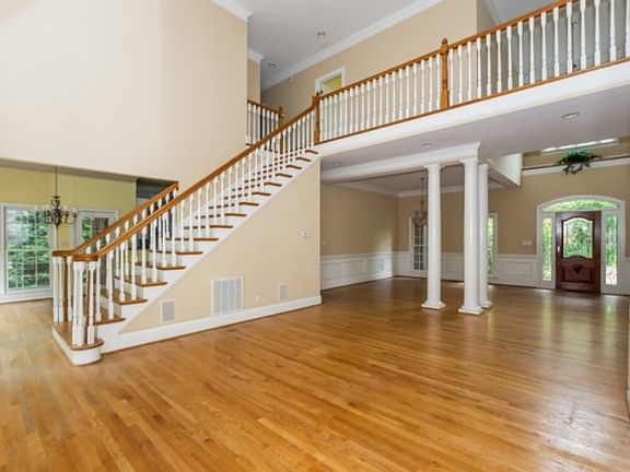 5th image of 1733 Trellis Dr