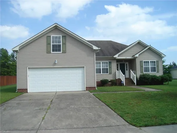 625 Erin Ln, Chesapeake, VA 23323
