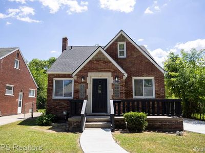 21212 Universal Ave, Eastpointe, MI, 48021