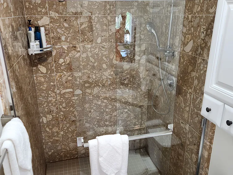 1710 Linhart Ave #A — Photo 15