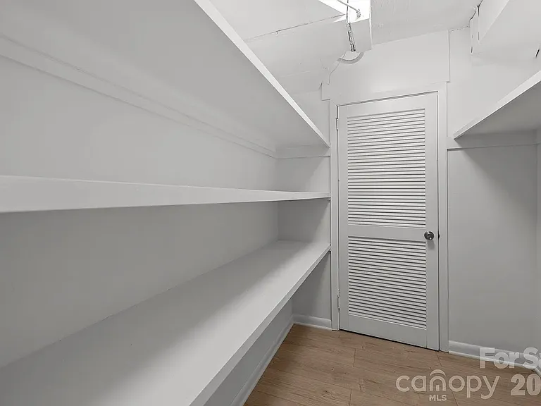 2503 Roswell Ave #207 — Photo 14