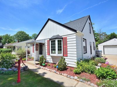 4130 W Portage STREET, Milwaukee, WI, 53209