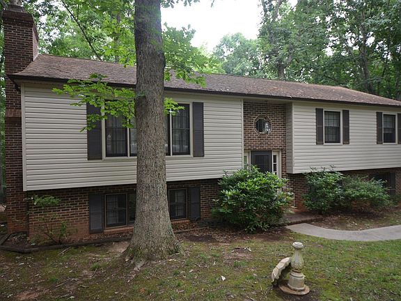 2nd image of 112 Woodville Dr